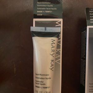 Mary Kay Liquid Illuminator Shade 1